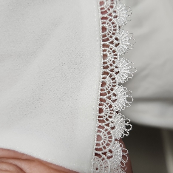 LAUREN JANICA CROCHET-TRIM CREPE SHEATH DRESS - Picture 4 of 10